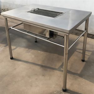 Barbecue table